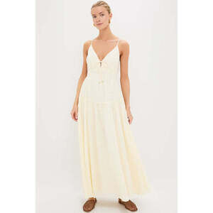Kivari Cream Chantelle Maxi Dress Size 4 NWT